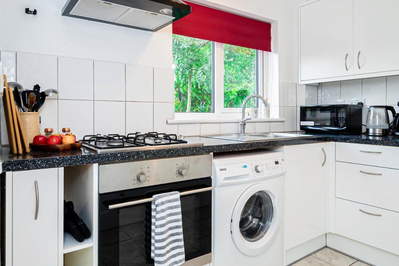 Charming 2-Bedroom Flat With A Garden And Free Parking At Abingdon Oxford Ngoại thất bức ảnh